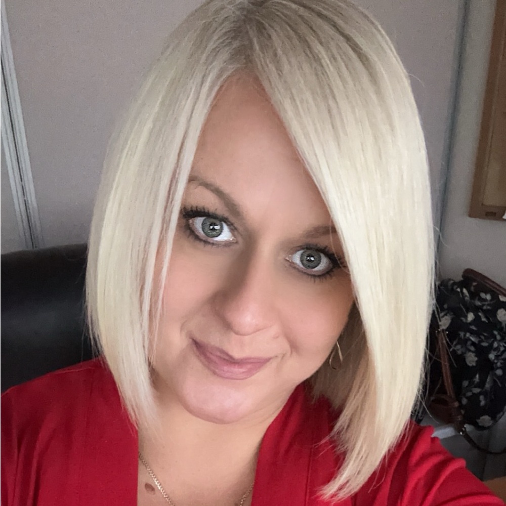 Meet your Posher, Annie
